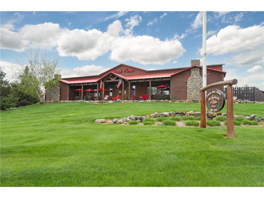 15850 - 15860 T Bone Ln, Hayward, WI à vendre Photo de l’immeuble– Image 1 sur 55