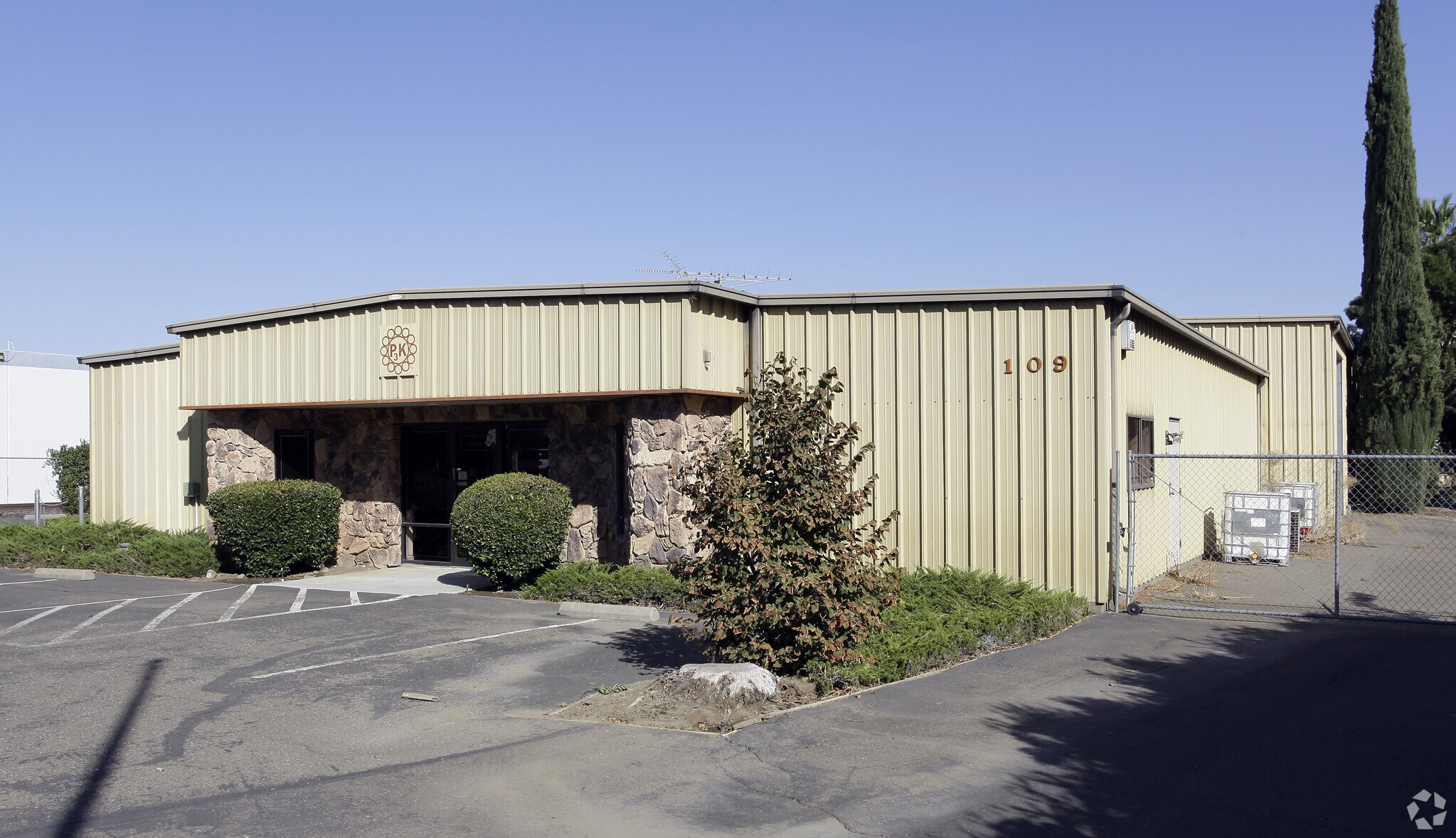 109 Harter Ave, Woodland, CA à vendre Photo principale– Image 1 sur 32