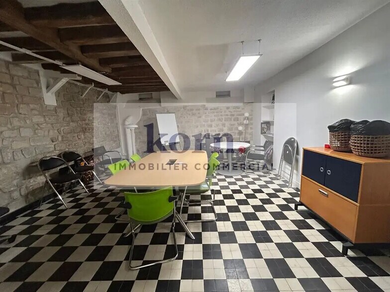 Local commercial dans Paris à louer - Photo de l’immeuble – Image 3 sur 9