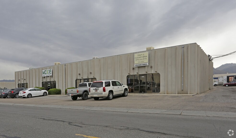 7023-7045 S 400 W, Midvale, UT à louer - Photo de l’immeuble – Image 2 sur 5