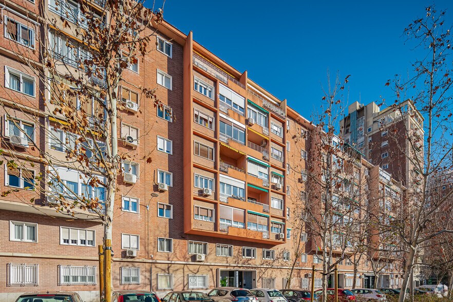 Avenida General Perón, 3, Madrid, Madrid à louer - Photo principale – Image 1 sur 2