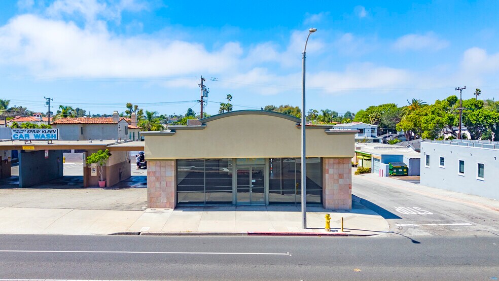 1315 N Sepulveda Blvd, Manhattan Beach, CA à louer - Photo de l’immeuble – Image 2 sur 14