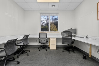 108 W Main St, Norton, MA à louer Photo intérieure– Image 1 sur 11