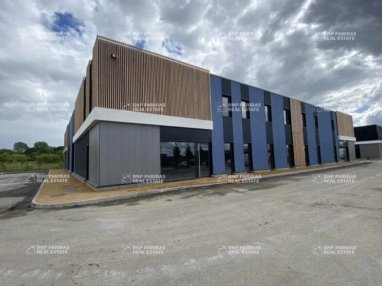 Local d'activités dans Sin-le-Noble à vendre - Photo de l’immeuble – Image 2 sur 10