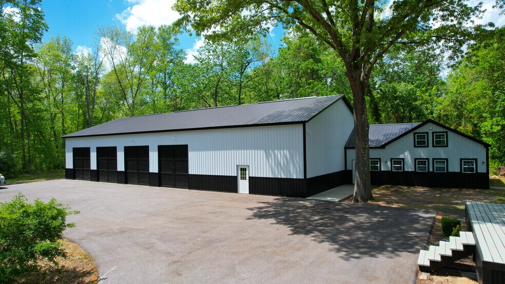 8067 Croom Rd, Upper Marlboro, MD à vendre - Photo de l’immeuble – Image 3 sur 29