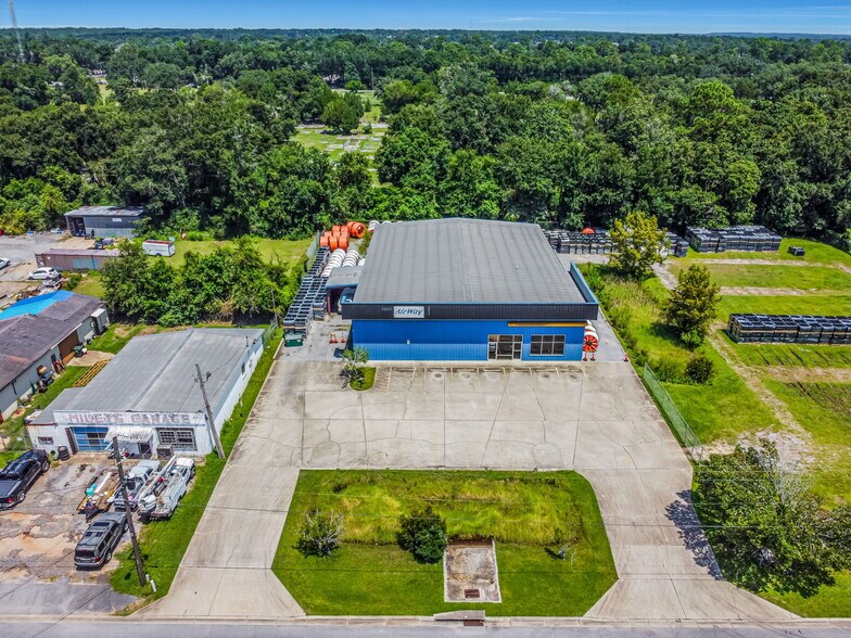 6632 Elva St, Milton, FL à louer - Photo de l’immeuble – Image 2 sur 18