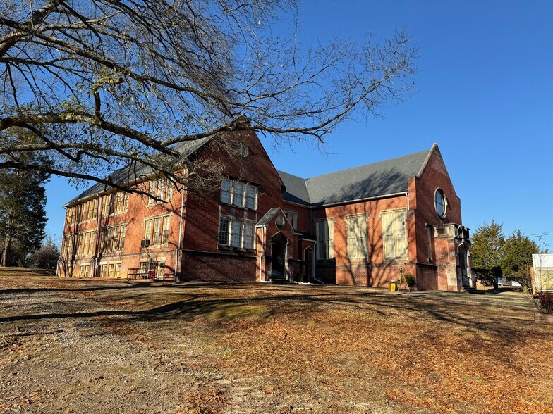 21300 Chesterfield Ave, South Chesterfield, VA à vendre - Photo de l’immeuble – Image 1 sur 12