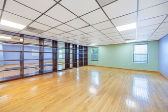 6702 Bergenline Ave, West New York, NJ à louer Photo intérieure– Image 2 sur 15