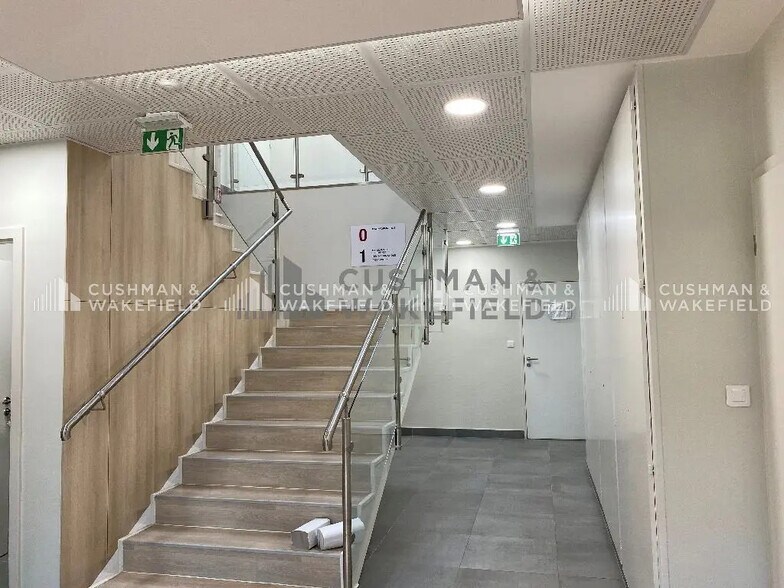 Bureau dans Lingolsheim à louer - Photo intérieure – Image 3 sur 8