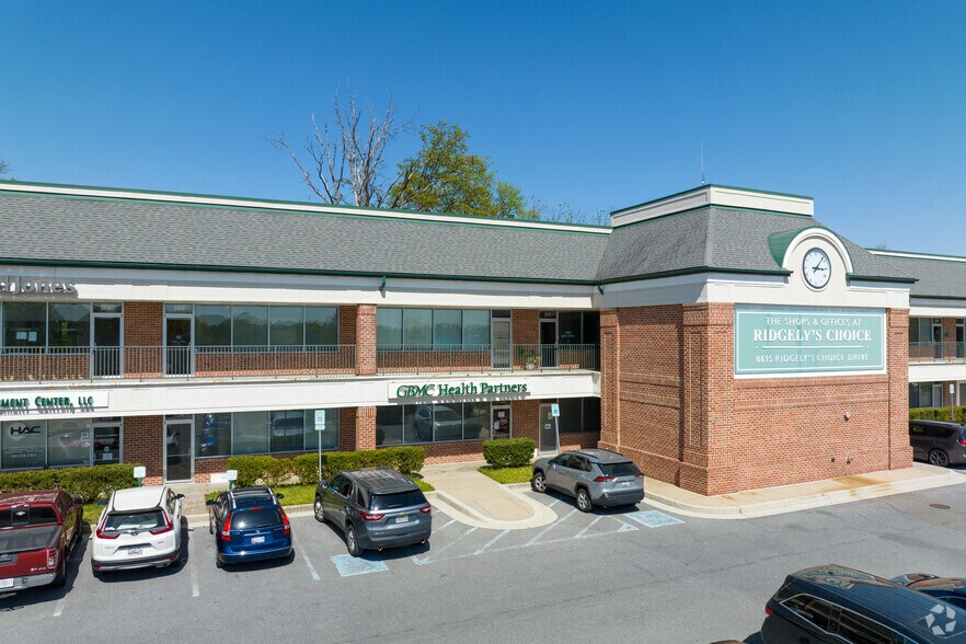 8601-8615 Ridgely's Choice Dr, Baltimore, MD à louer - Photo de l’immeuble – Image 3 sur 11