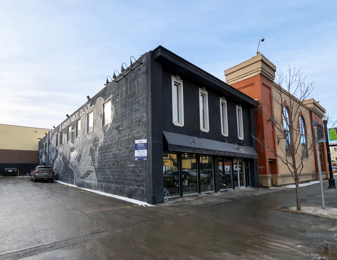 211 17th Ave SE, Calgary, AB à louer Photo de l’immeuble– Image 1 sur 4