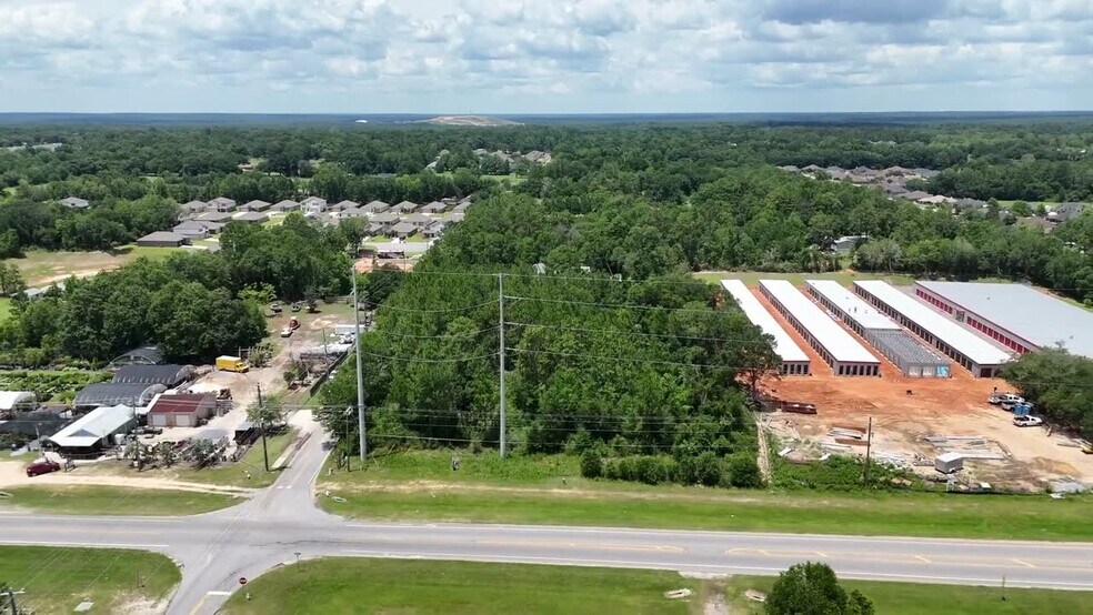 6060 9 Mile Rd, Pensacola, FL à vendre - Vidéo sur l’annonce professionnelle – Image 2 sur 13