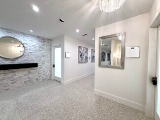 Plus de détails pour 2300 N Dixie Hwy, Boca Raton, FL - Bureau à louer