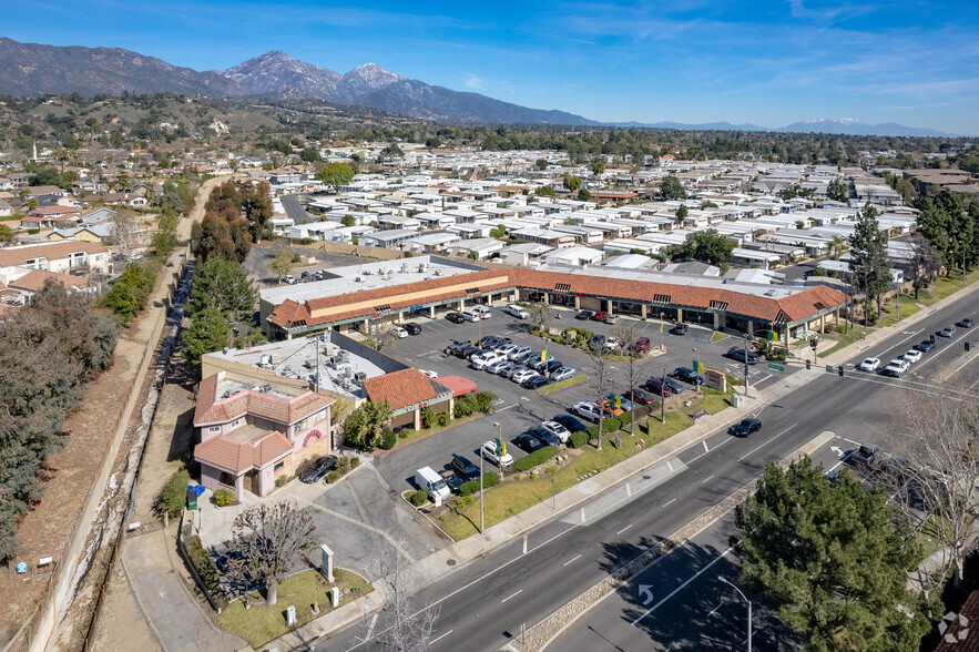 2445-2497 Foothill Blvd, La Verne, CA à louer - Photo de l’immeuble – Image 3 sur 14