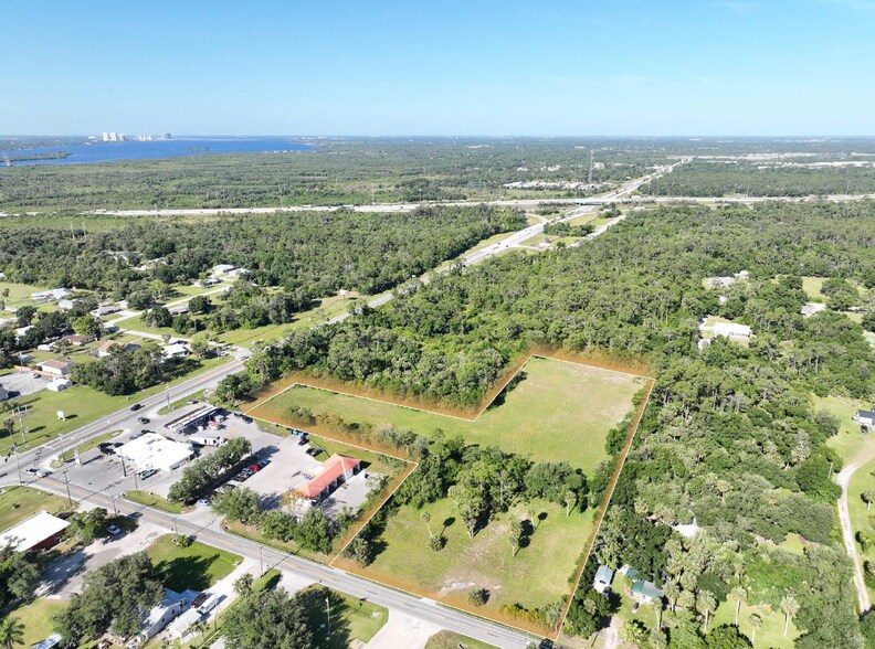 Prime Development Site: Flex Warehouse portefeuille de 2 biens à vendre sur LoopNet.fr - Aérien – Image 3 sur 12