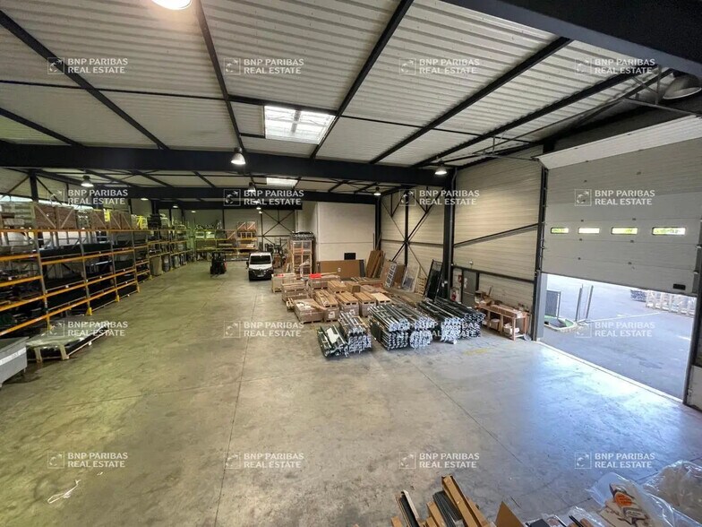 Local d’activités dans Montévrain à louer - Photo de l’immeuble – Image 2 sur 9