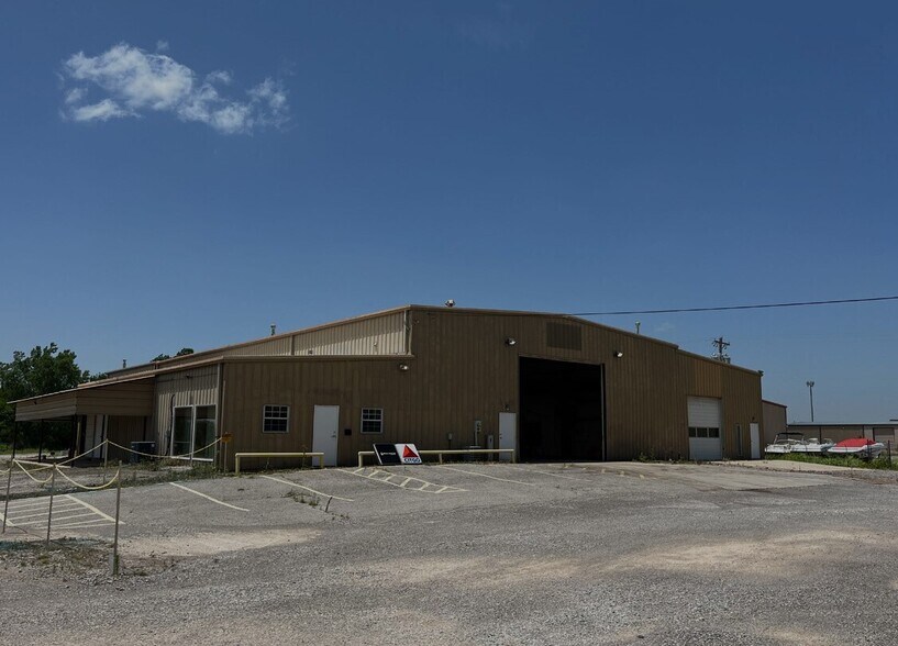 621 N Morgan Rd, Oklahoma City, OK à louer - Photo de l’immeuble – Image 1 sur 3