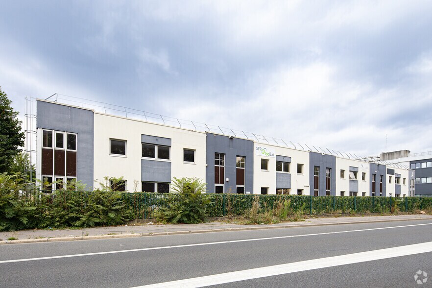 13-21 Des Grésillons Quai, Gennevilliers à louer - Photo de l’immeuble – Image 2 sur 2