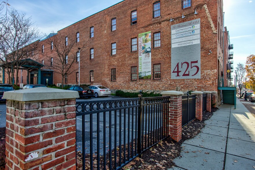 425 N Prince St, Lancaster, PA à louer - Photo de l’immeuble – Image 1 sur 17