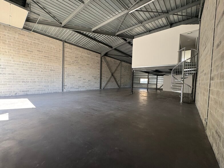 2 Rue De Bussaguet, Le Taillan-Médoc à louer - Photo de l’immeuble – Image 2 sur 9