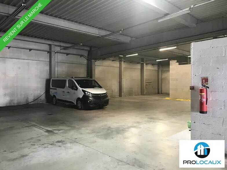 Local d’activités dans Roye à louer - Photo intérieure – Image 2 sur 5