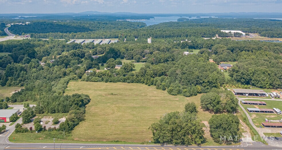944 Gainesville Hwy, Buford, GA à vendre - Photo principale – Image 1 sur 3