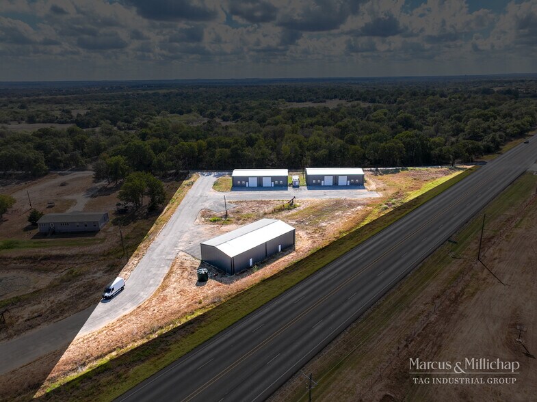 12550 South Highway 183, Luling, TX à vendre - Photo de l’immeuble – Image 2 sur 8