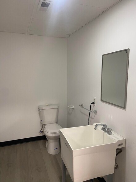 64 Field Rd, Somers, CT à louer - Photo de l’immeuble – Image 2 sur 11