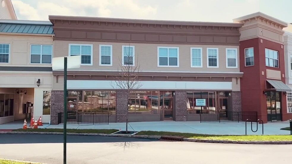 90-105 Saddle Way, Chesterfield, NJ à louer - Vidéo sur l’annonce professionnelle – Image 3 sur 18