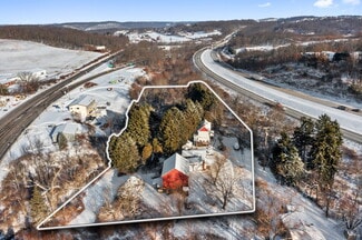 Plus de détails pour 118 Saltarka Ln, Zelienople, PA - Spécialisé à vendre