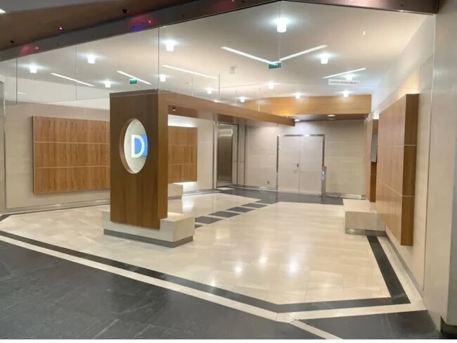 Plus de détails pour Rue Royale, Saint-Cloud - Bureau à louer