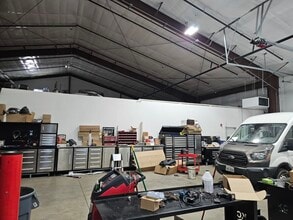 801 E Kankakee River Dr, Wilmington, IL à louer Photo intérieure– Image 1 sur 17