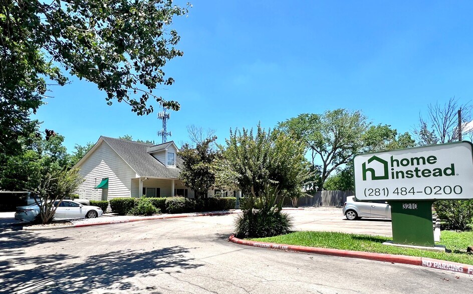 3210 Strawberry Rd, Pasadena, TX à vendre - Photo de l’immeuble – Image 3 sur 7