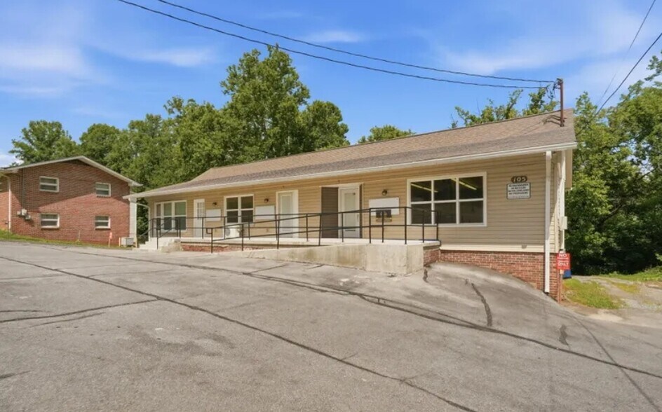 105 Brookfield Dr, Kingsport, TN à vendre - Photo de l’immeuble – Image 3 sur 17
