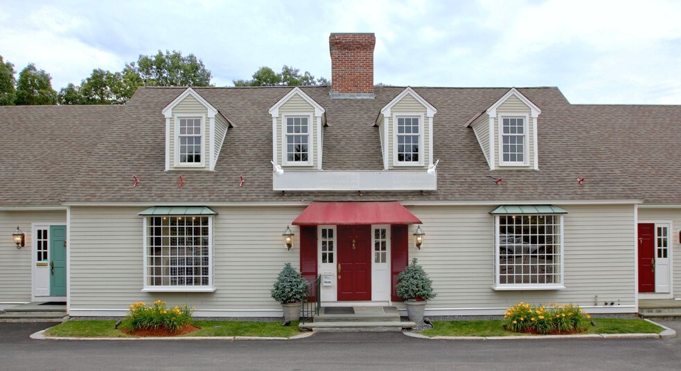 215 Boston Post Rd, Sudbury, MA à louer - Photo de l’immeuble – Image 1 sur 5