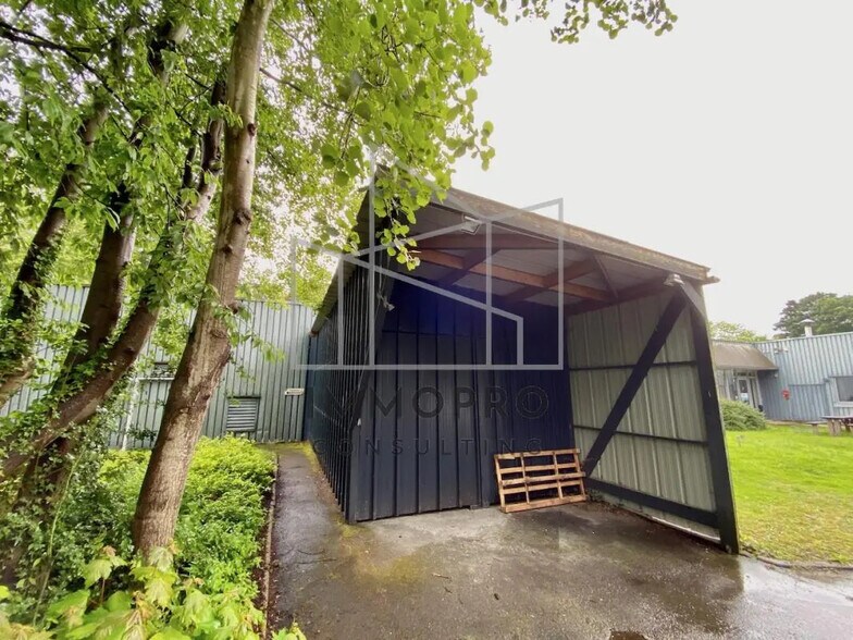 Bureau dans Saint-Martin-du-Vivier à louer - Photo de l’immeuble – Image 3 sur 6