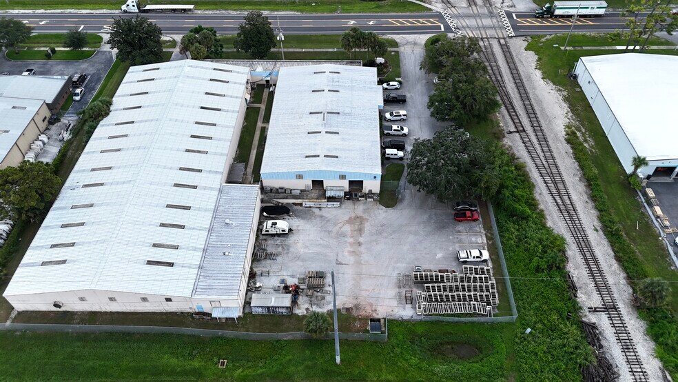 3489 All American Blvd, Orlando, FL à louer - Photo de l’immeuble – Image 3 sur 37