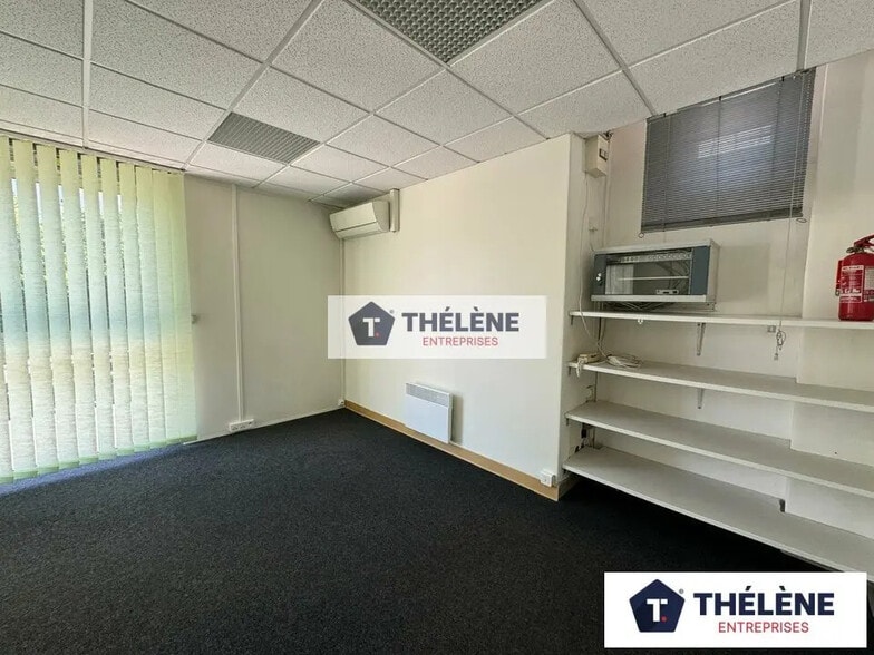 130 Rue De La Marquerose, Montpellier à louer - Photo de l’immeuble – Image 3 sur 11