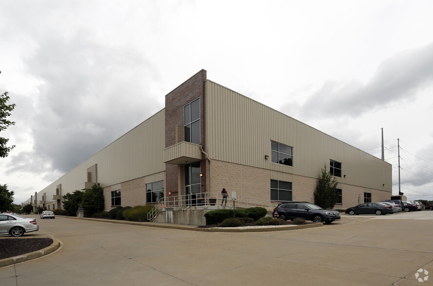 600-650 Pencader Dr, Newark, DE à louer - Photo de l’immeuble – Image 1 sur 2