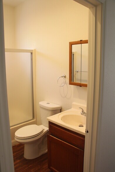 638 E 7 ST, Long Beach, CA à vendre - Photo de l’immeuble – Image 2 sur 9