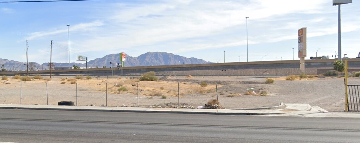 4.46-Acres Losee Rd, North Las Vegas, NV à louer Photo de l’immeuble– Image 1 sur 7