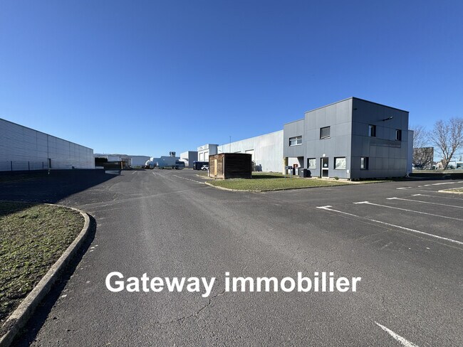 Plus de détails pour Industriel/Logistique à vendre
