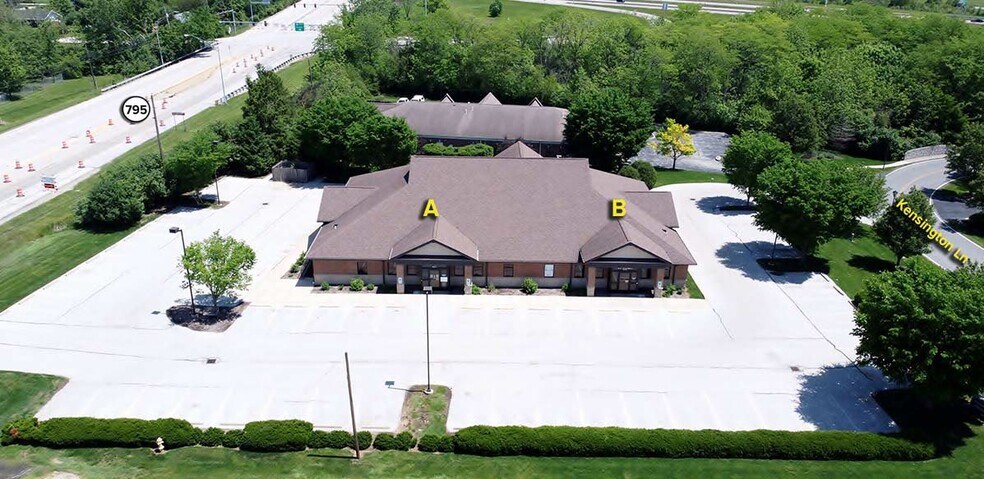 28370 Kensington Ln, Perrysburg, OH à vendre - Photo de l’immeuble – Image 1 sur 6