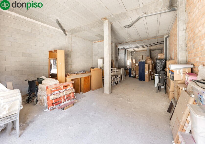Avenida Agustina de Aragón, 5, Churriana de la Vega, Granada à vendre - Photo de l’immeuble – Image 3 sur 16