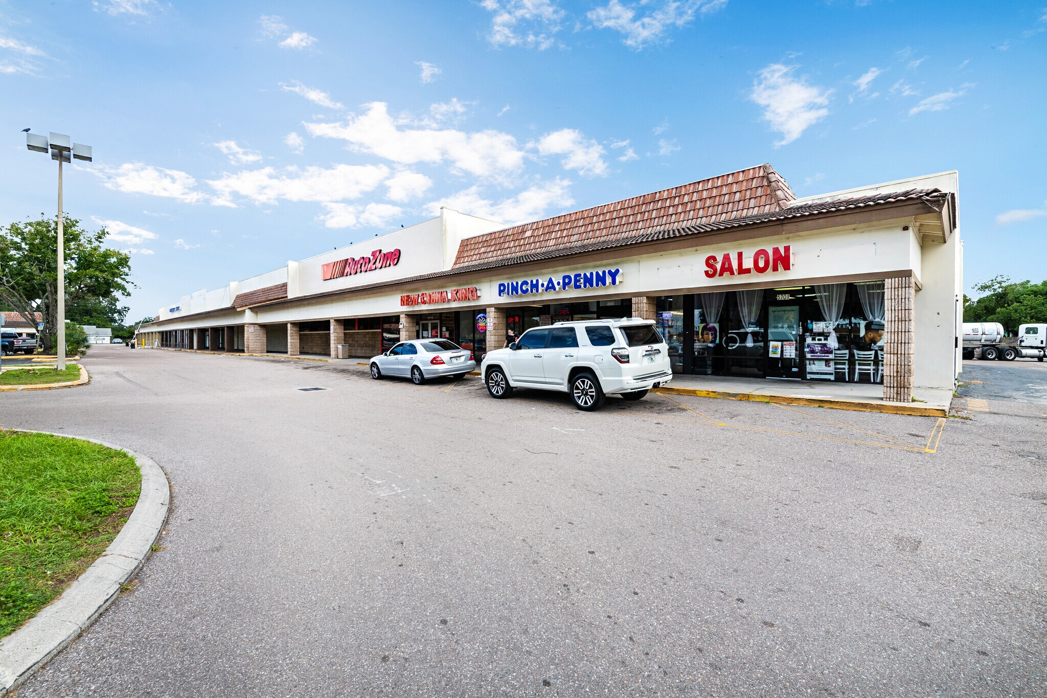 5701-5787 Edgewater Dr, Orlando, FL à louer Photo principale– Image 1 sur 5