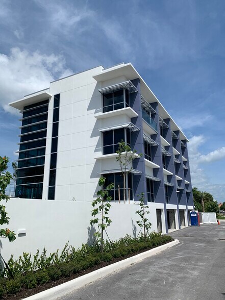 777 US Highway 1 N, Tequesta, FL à louer - Photo de l’immeuble – Image 3 sur 10