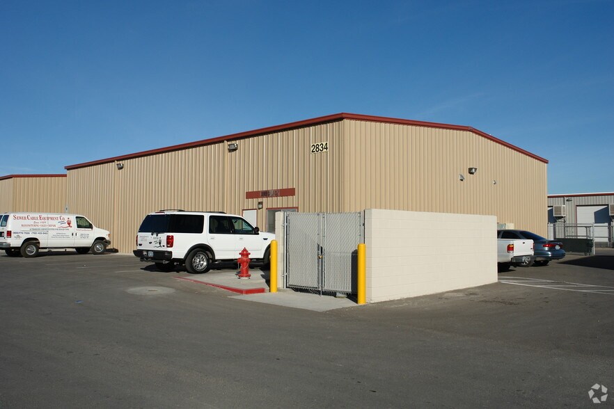 2834 Marco St, Las Vegas, NV à louer - Photo de l’immeuble – Image 1 sur 13