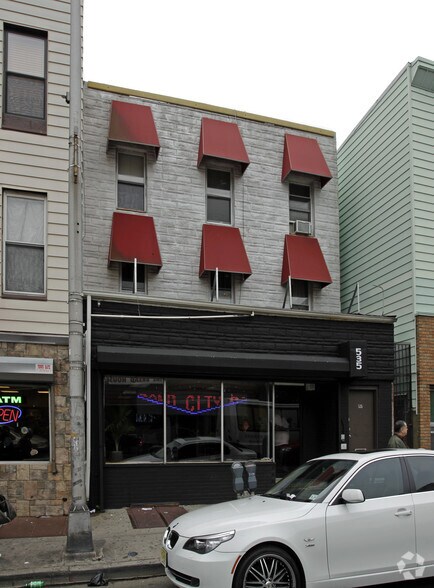 535 Newark Ave, Jersey City, NJ à vendre - Photo de l’immeuble – Image 2 sur 5