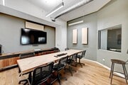 2525_South_Lamar_Boulevard_0011