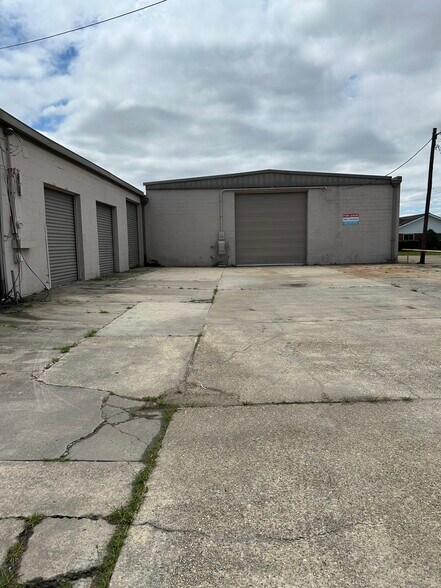 1120 Lafayette St, Gretna, LA à louer - Photo de l’immeuble – Image 3 sur 17